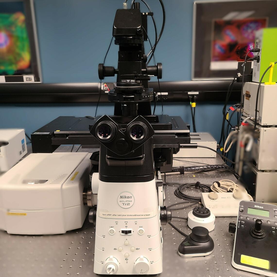 Photo of A1R confocal microscope in the LCI